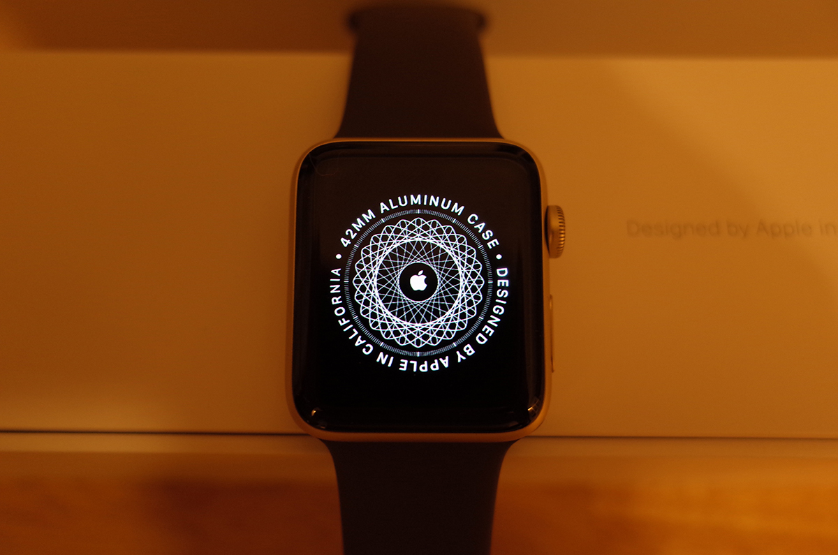 「Apple Watch Series 2 ゴールド×ココア」開封の儀!! 品薄の組み合わせはApple Storeの当日ピックアップが狙い目!?